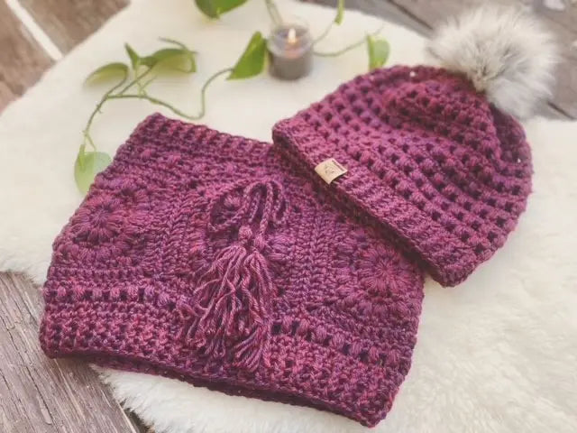 Cascade Slouch & Cascade Motif Cowl