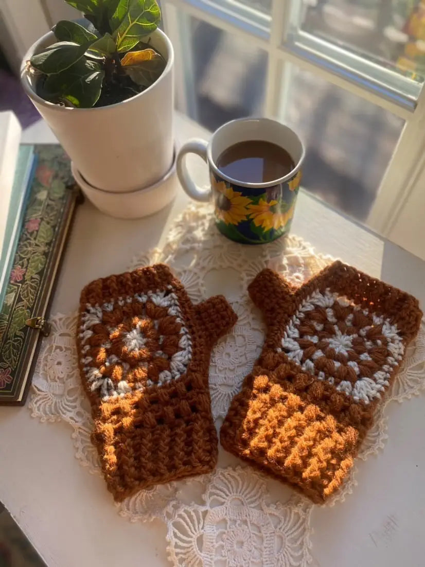 Cascade Café Mitts